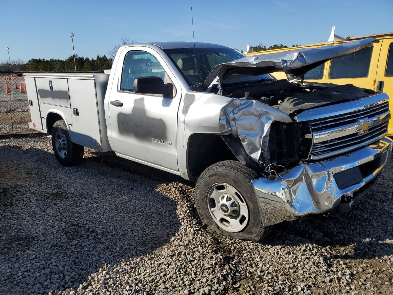2015 Chevrolet Silverado - Image 4