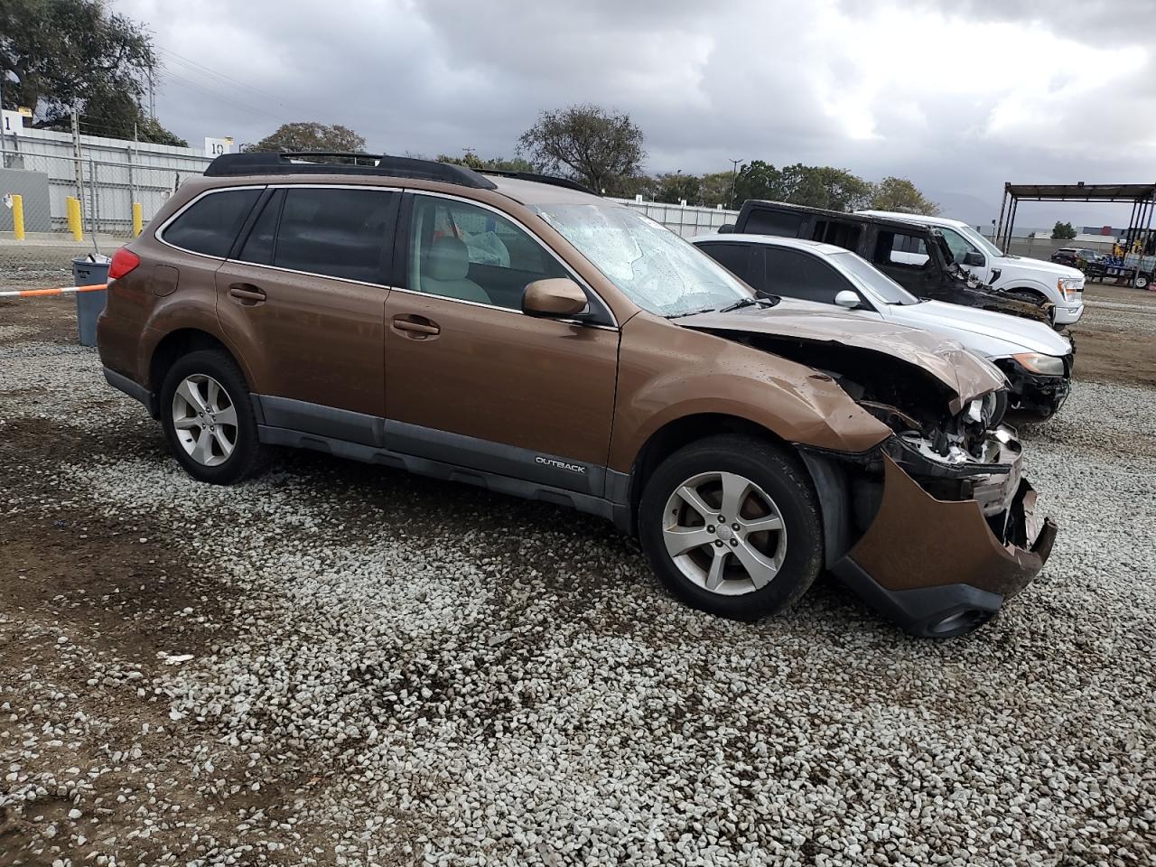 2013 Subaru Outback - Image 4
