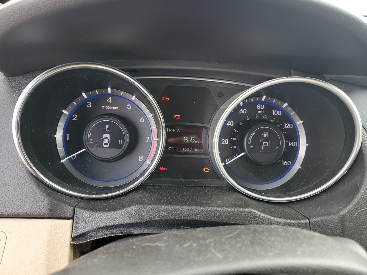 2011 Hyundai Sonata - Image 9