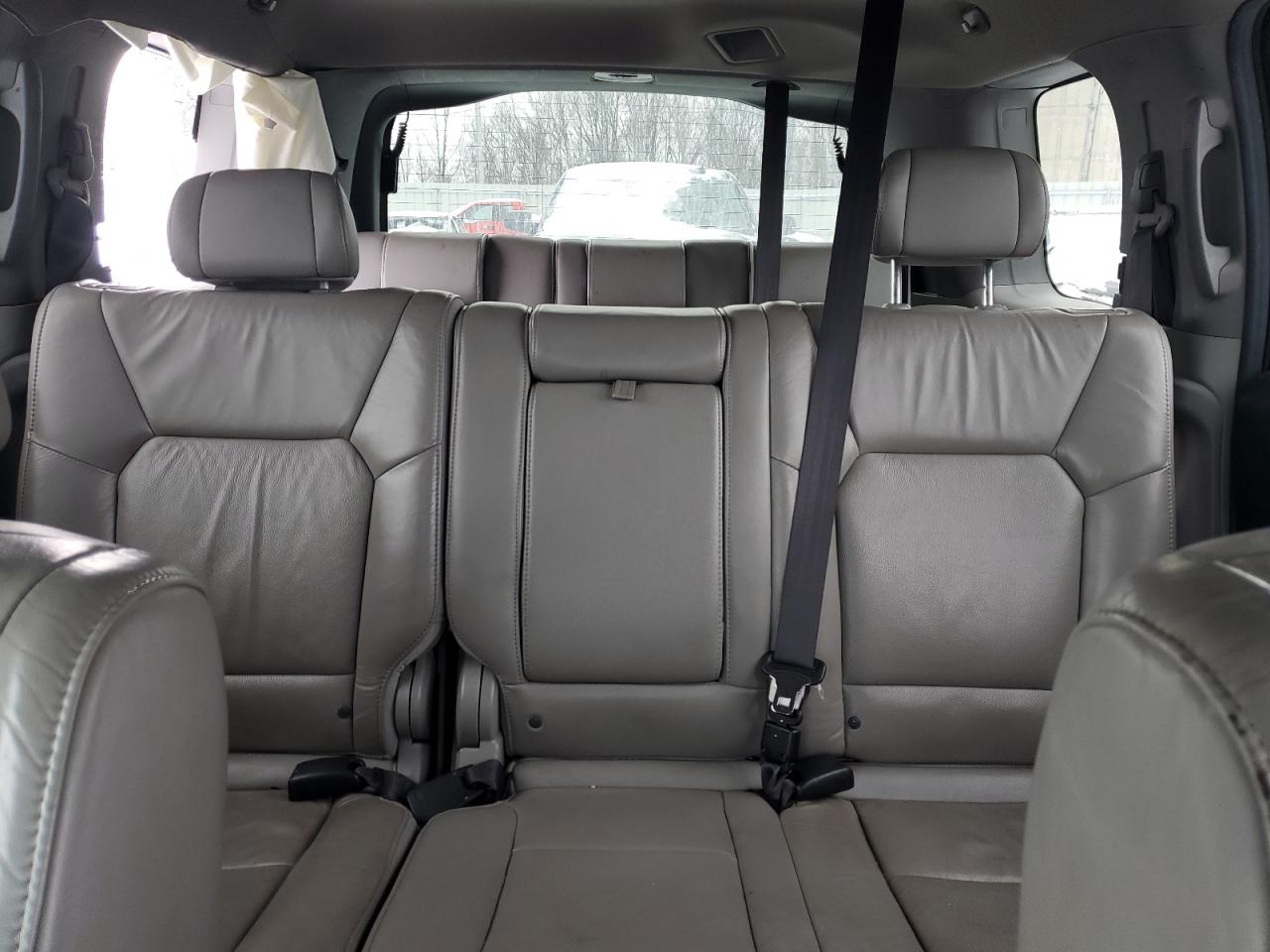 2011 Honda Pilot - Image 10