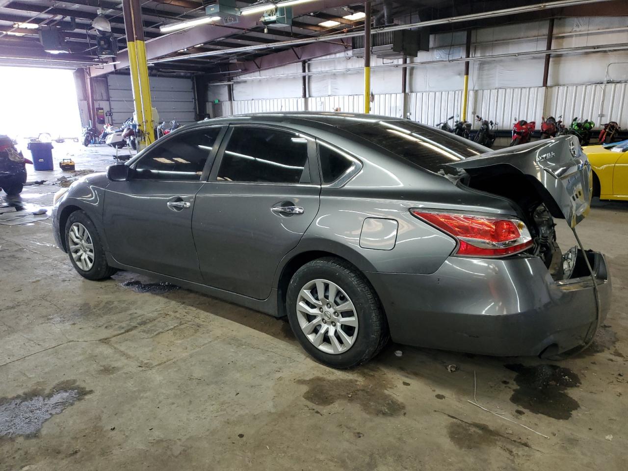 2014 Nissan Altima - Image 2