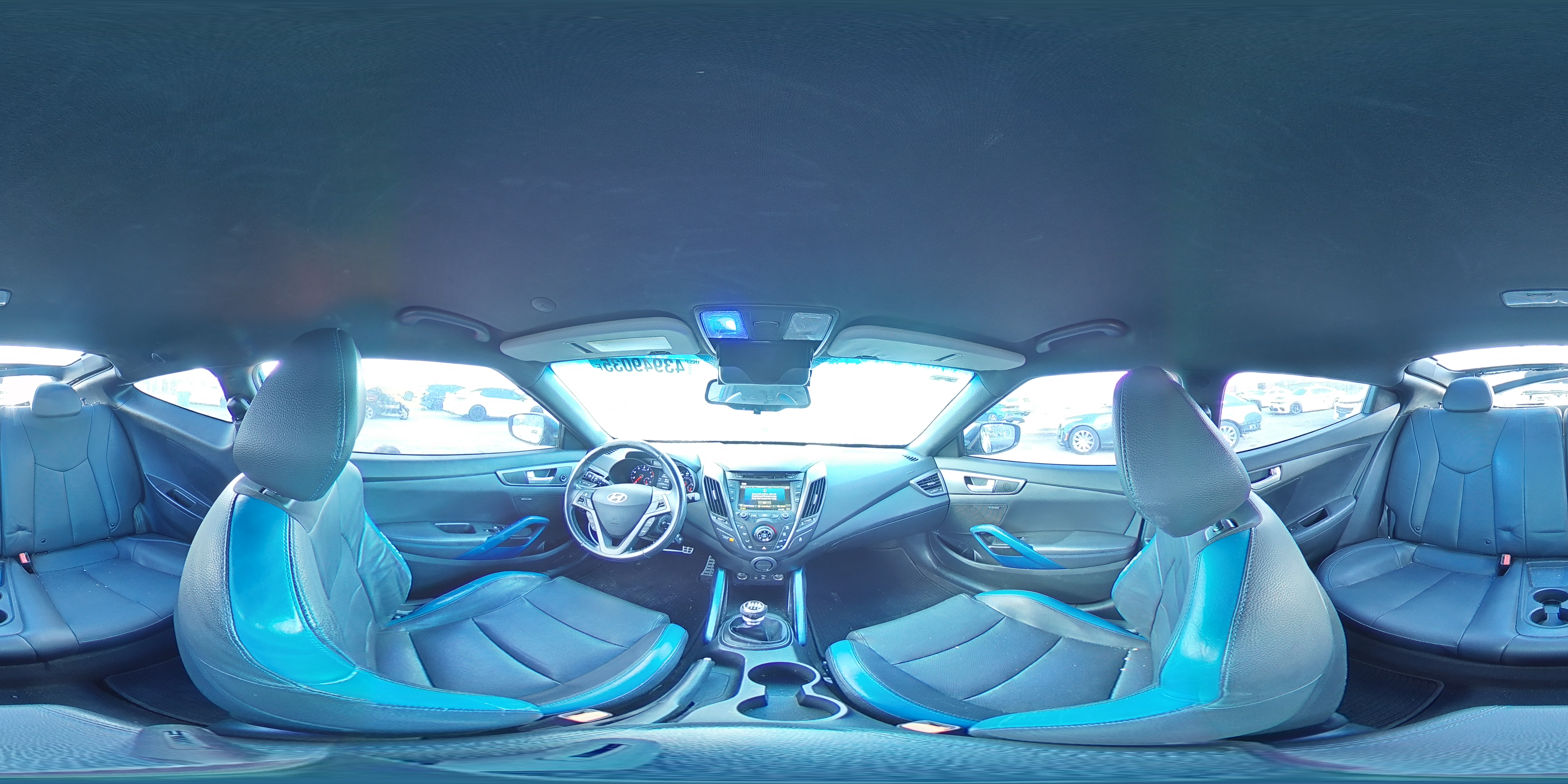 2016 Hyundai Veloster - Image 12