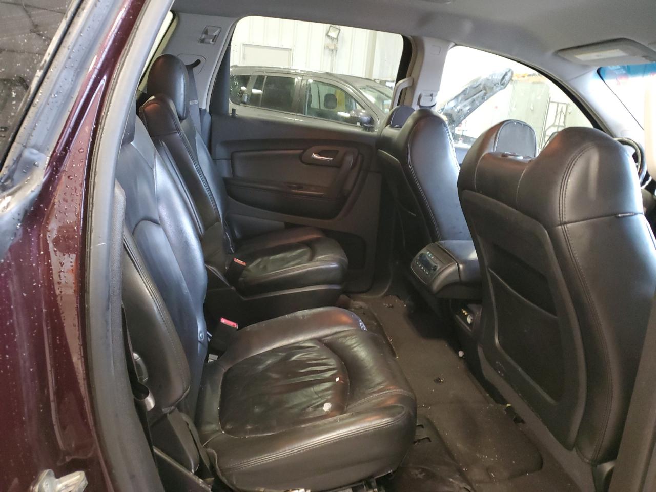 2009 Chevrolet Traverse - Image 11