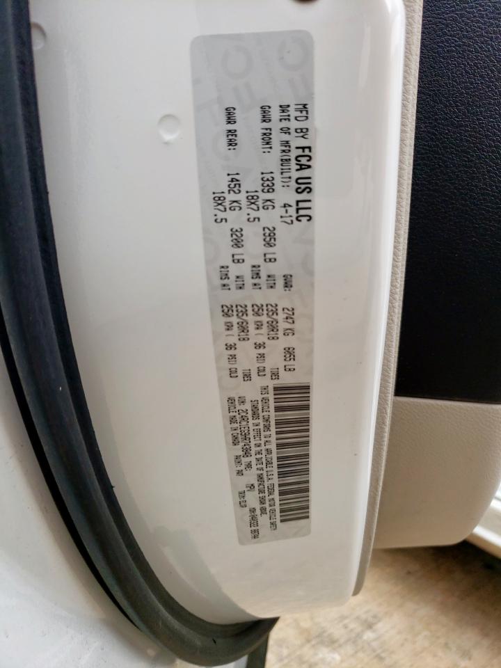 2017 Chrysler Pacifica - Image 13