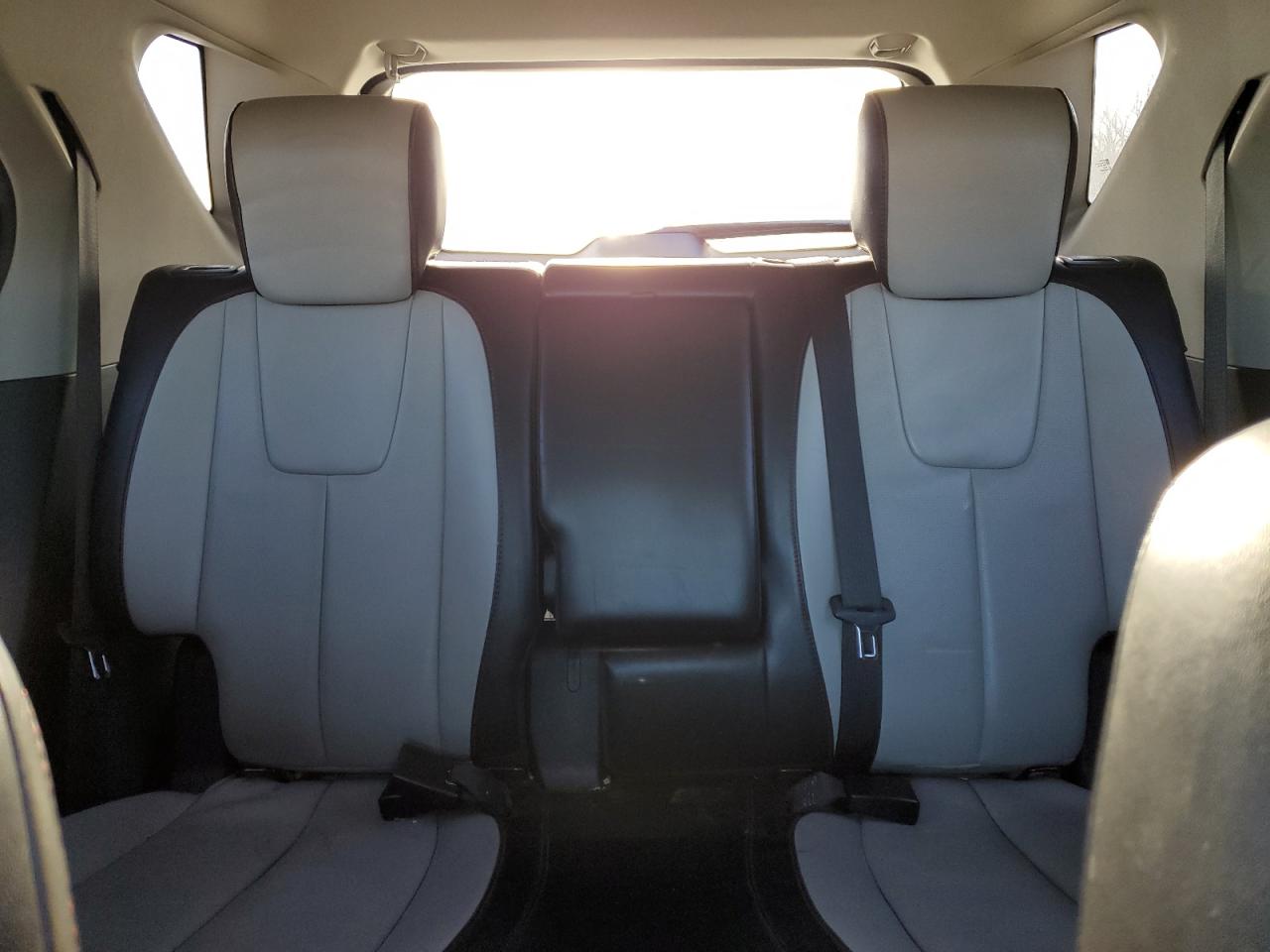 2011 Chevrolet Equinox - Image 10