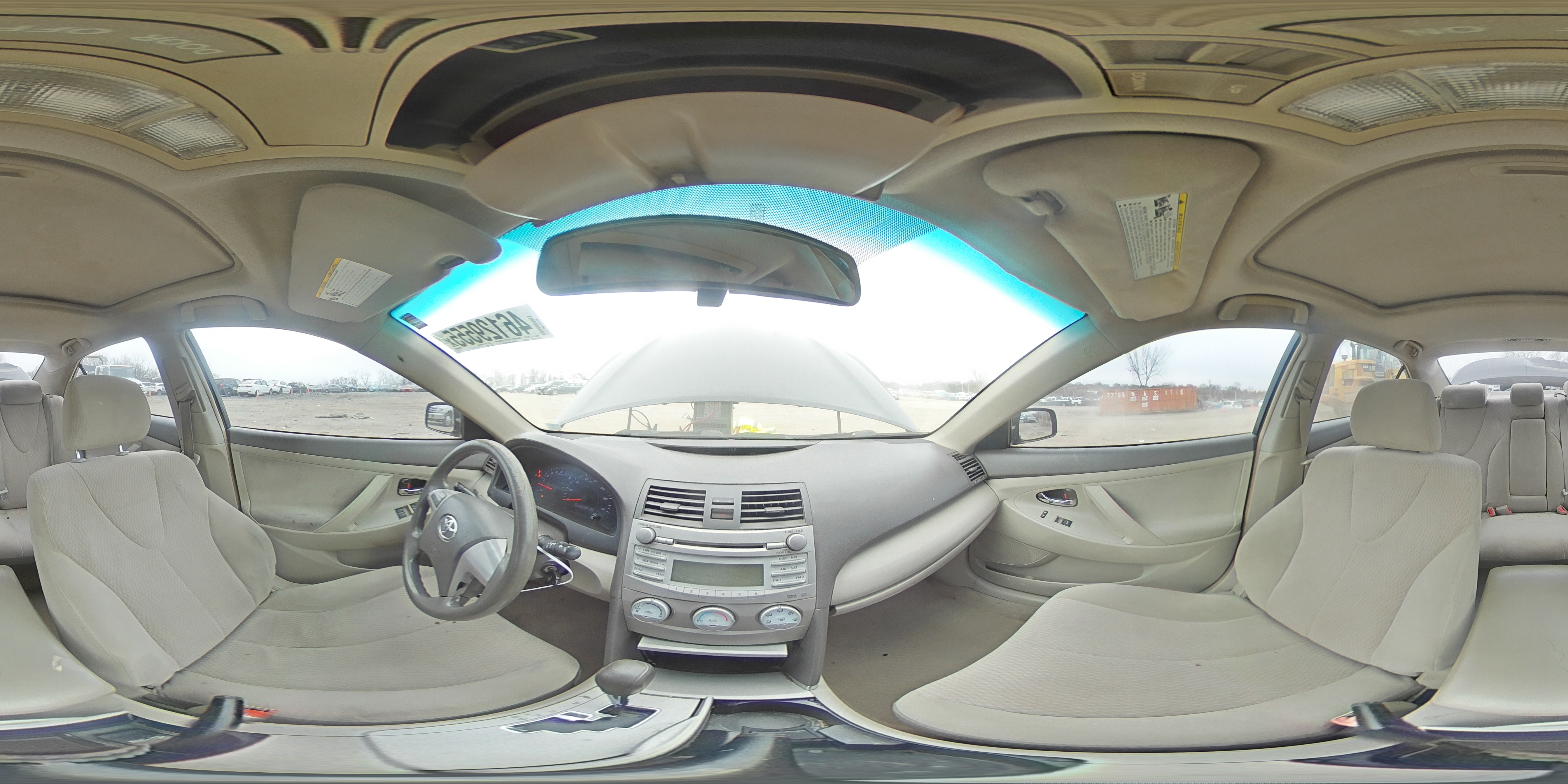 2011 Toyota Camry - Image 12