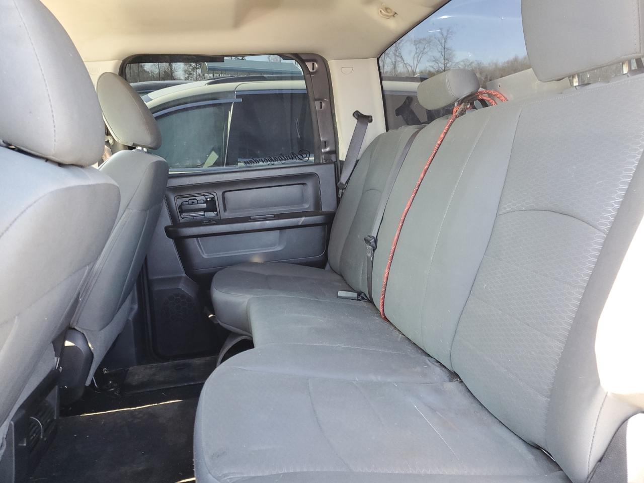 2014 RAM 1500 - Image 10