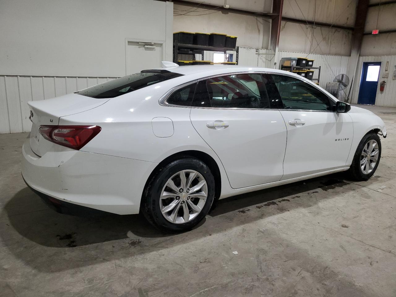 2022 Chevrolet Malibu - Image 3