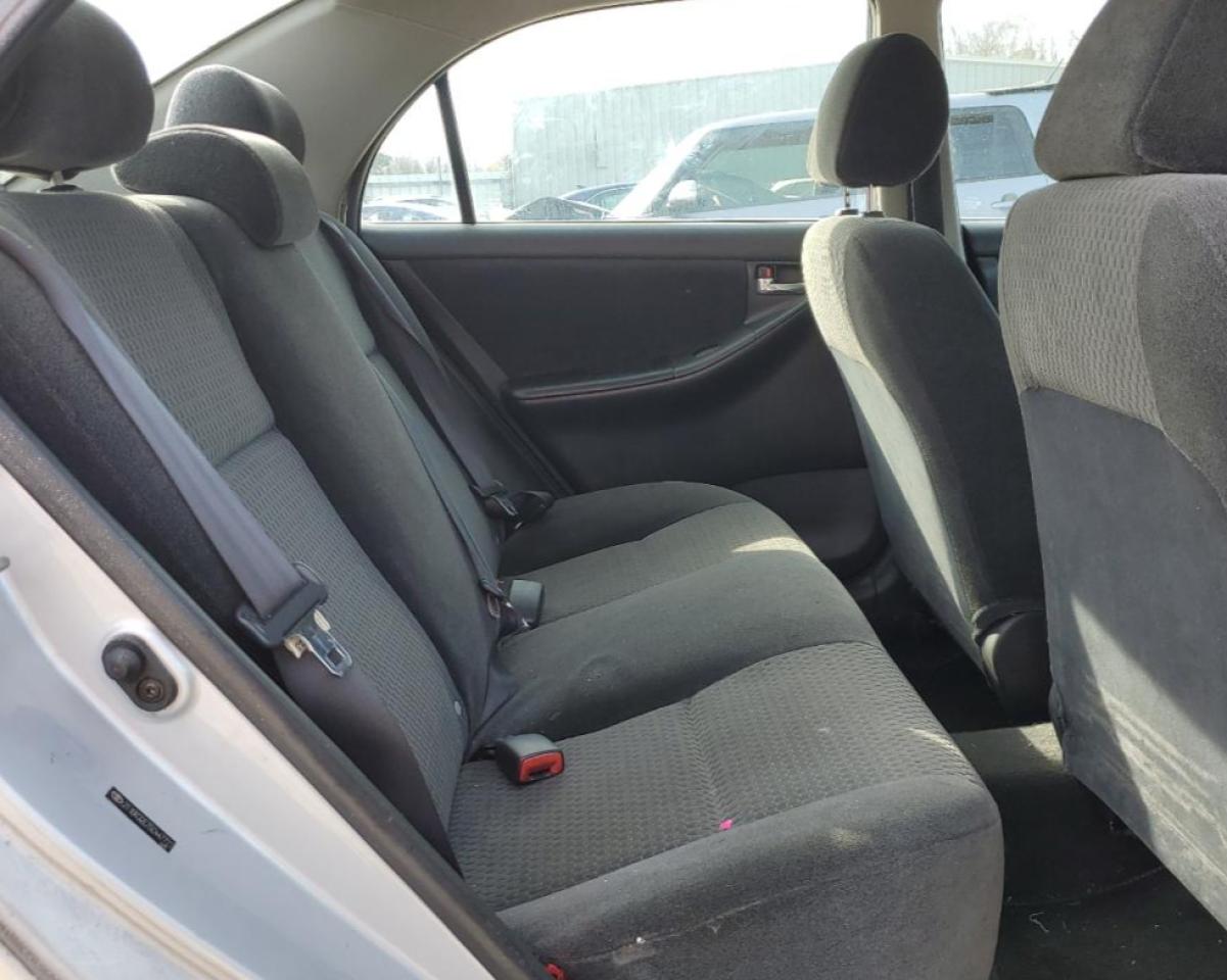 2005 Toyota Corolla - Image 10