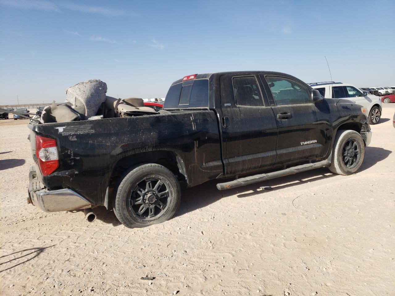 2015 Toyota Tundra - Image 3