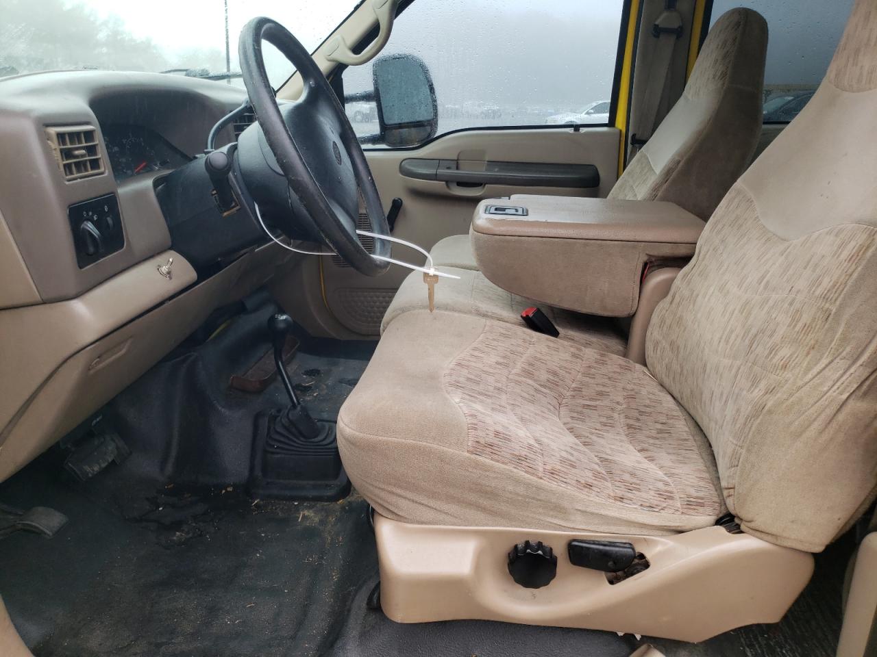 2001 Ford F350 - Image 7