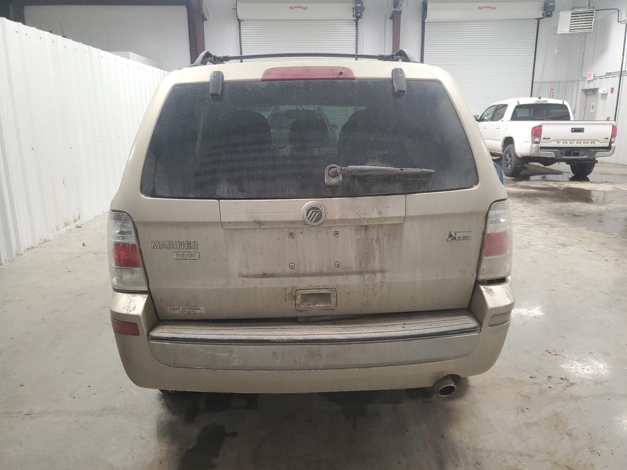 2010 Mercury Mariner - Image 6