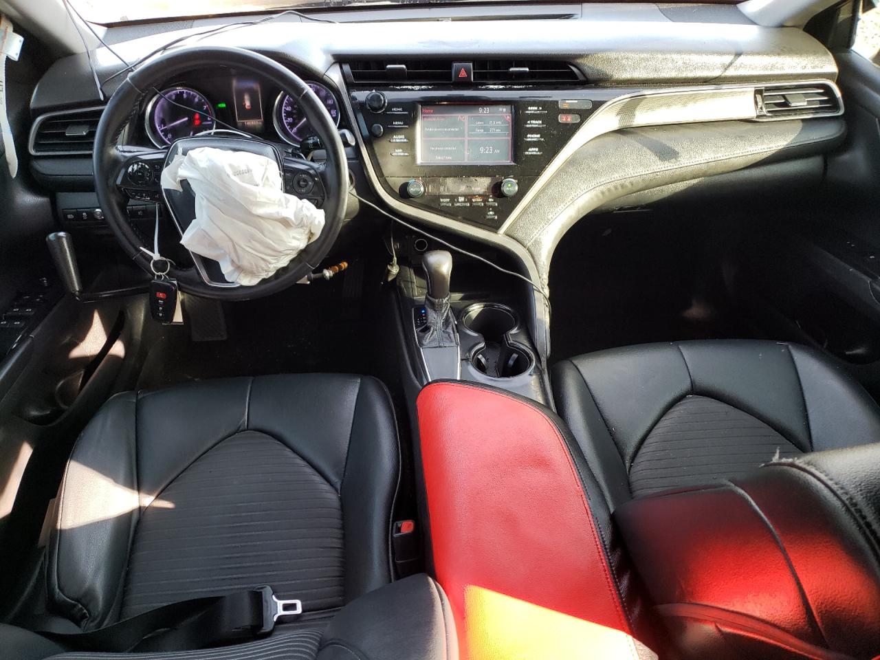 2019 Toyota Camry - Image 8