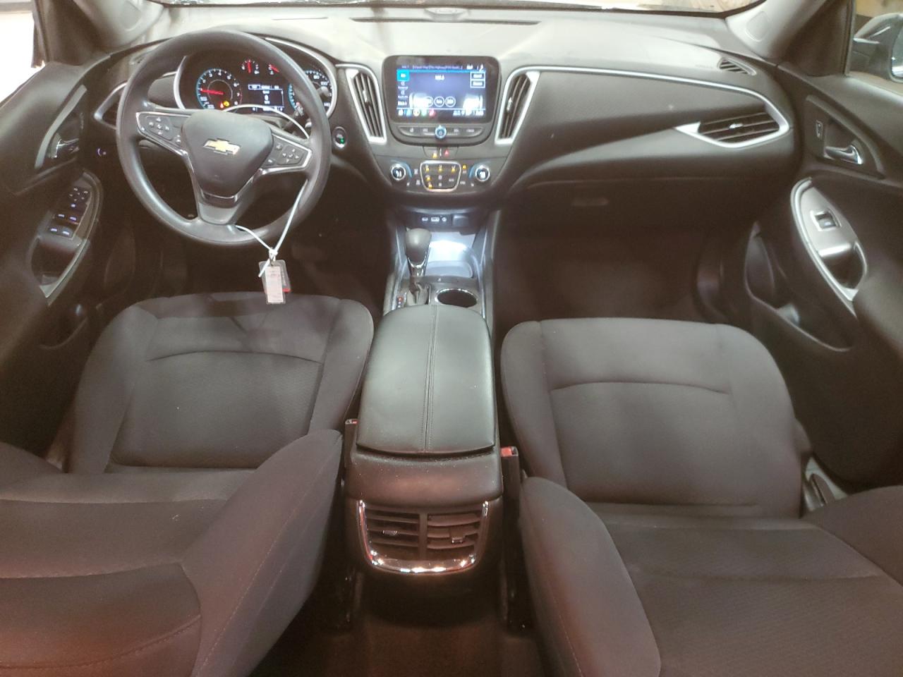 2023 Chevrolet Malibu - Image 8