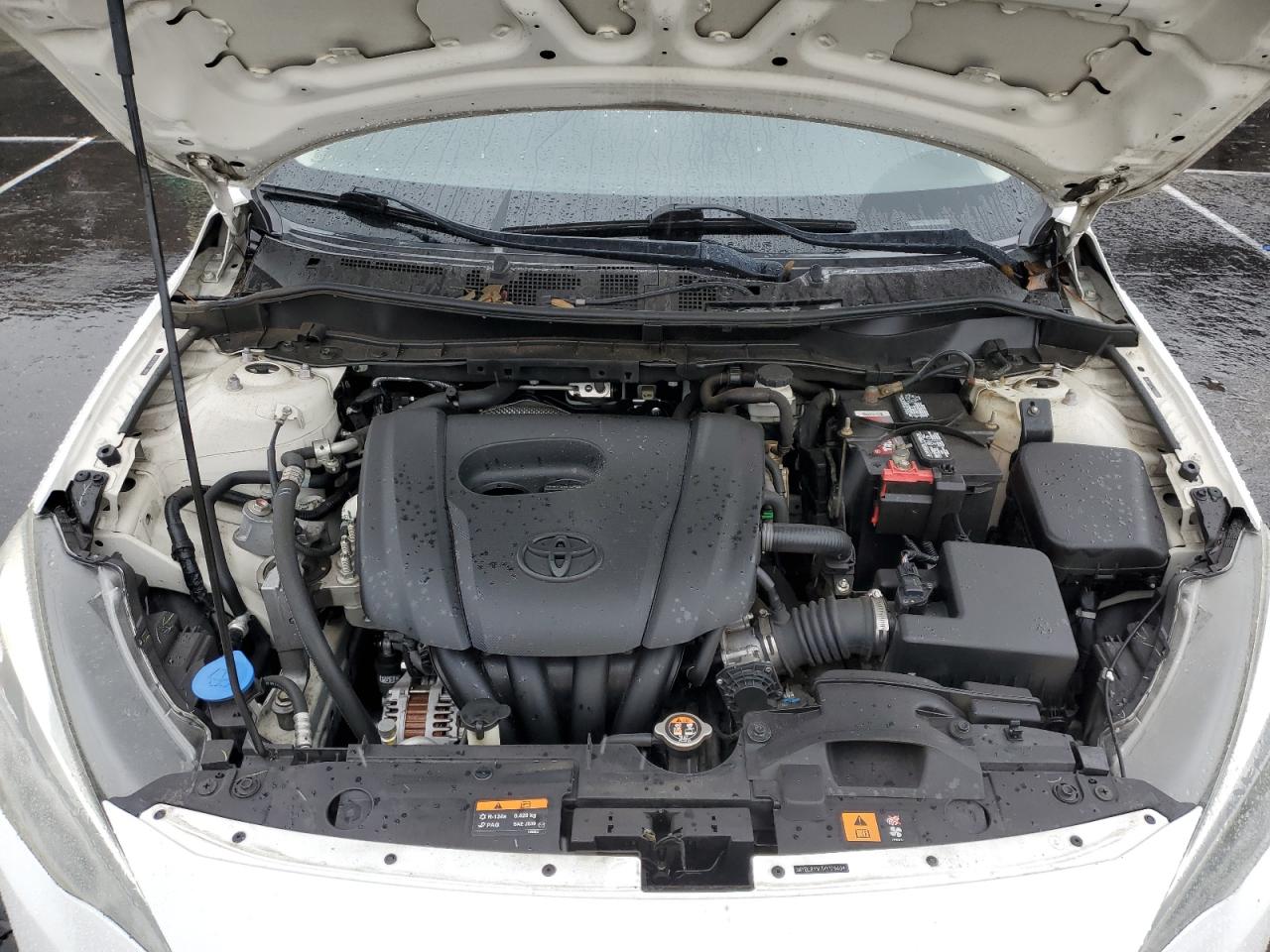 2017 Toyota Yaris - Image 11