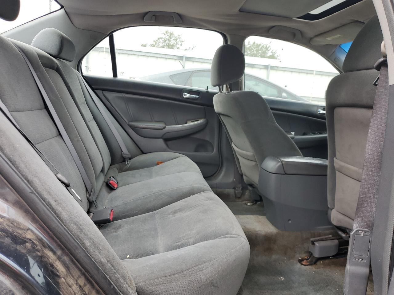 2005 Honda Accord - Image 10