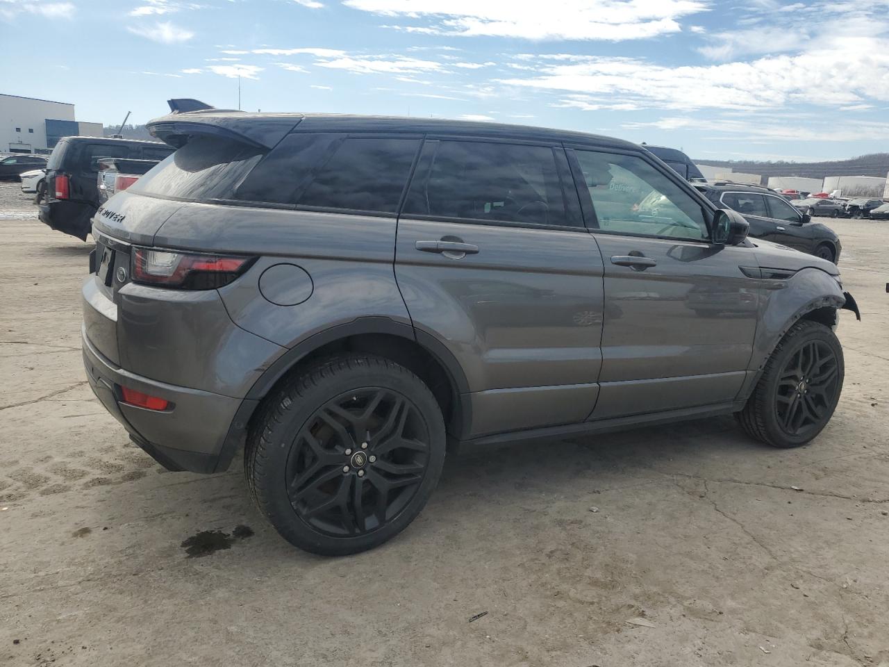 2018 Land Rover Range Rover - Image 3