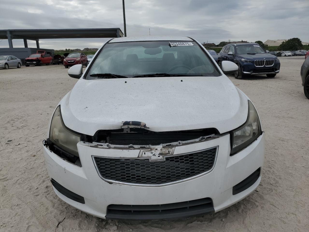 2013 Chevrolet Cruze - Image 5