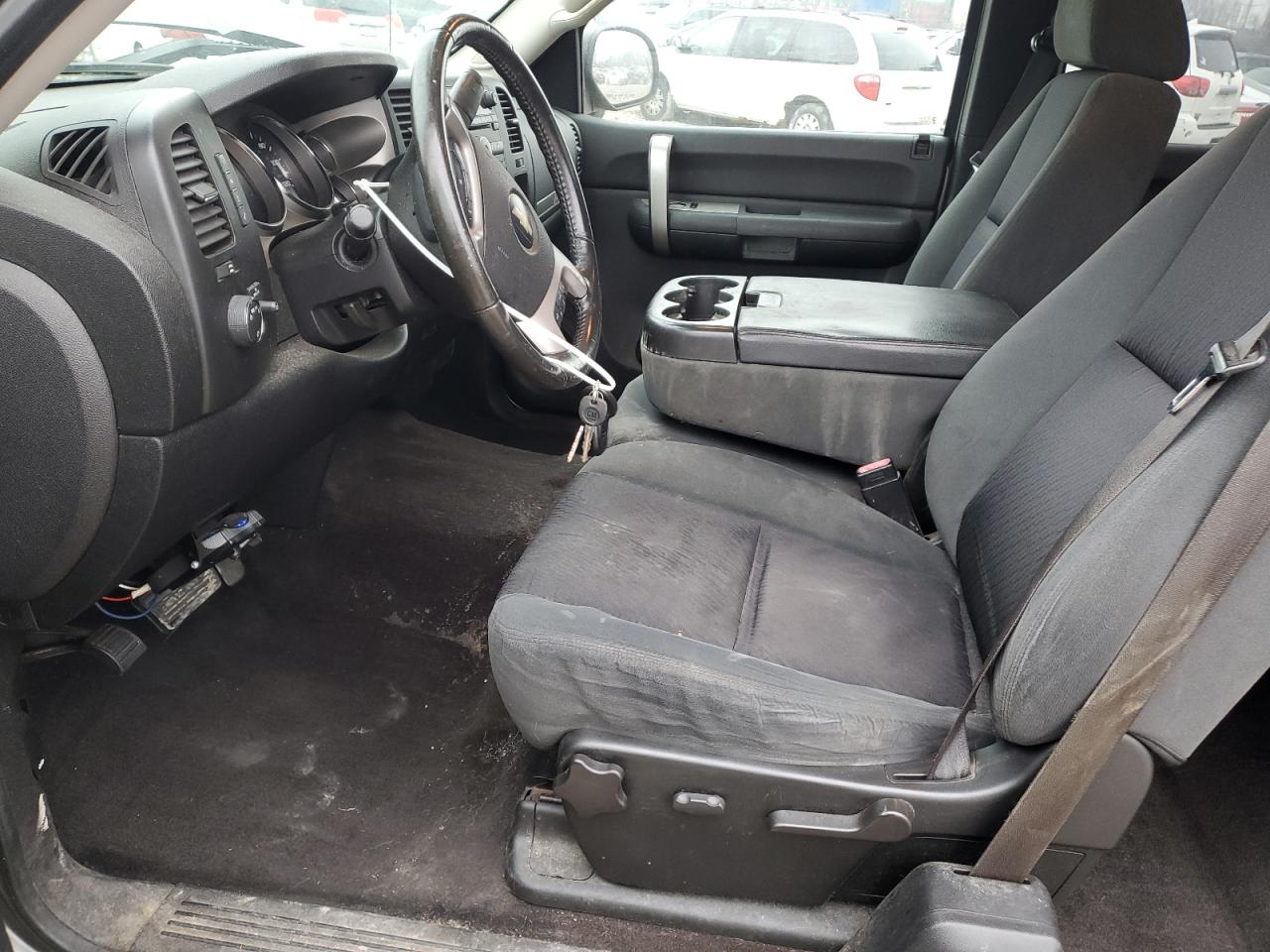 2009 Chevrolet Silverado - Image 7