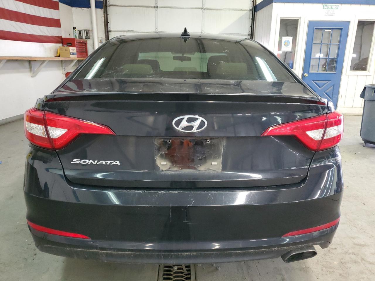 2017 Hyundai Sonata - Image 6