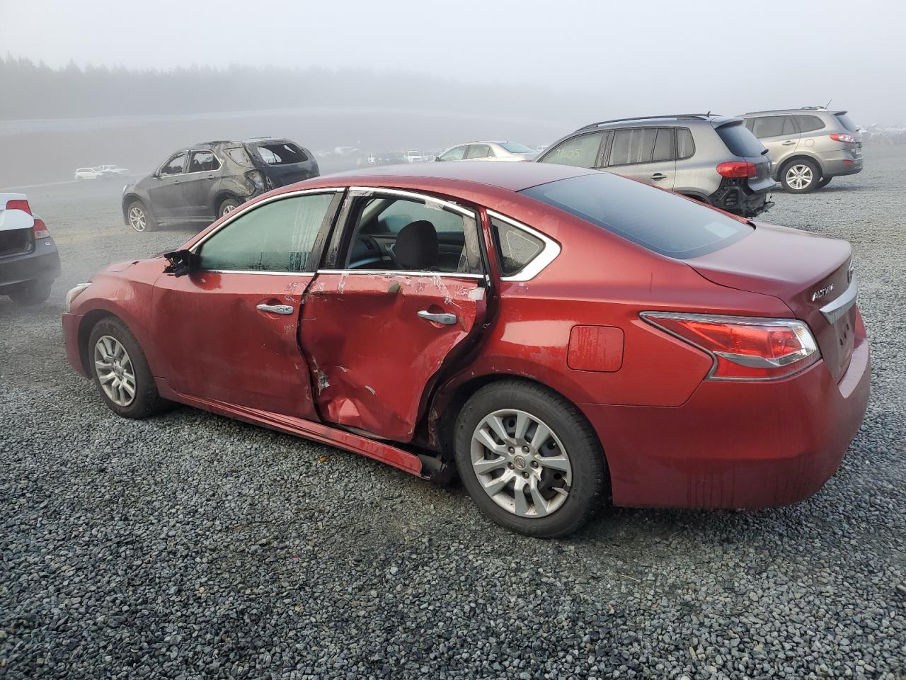 2015 Nissan Altima - Image 2
