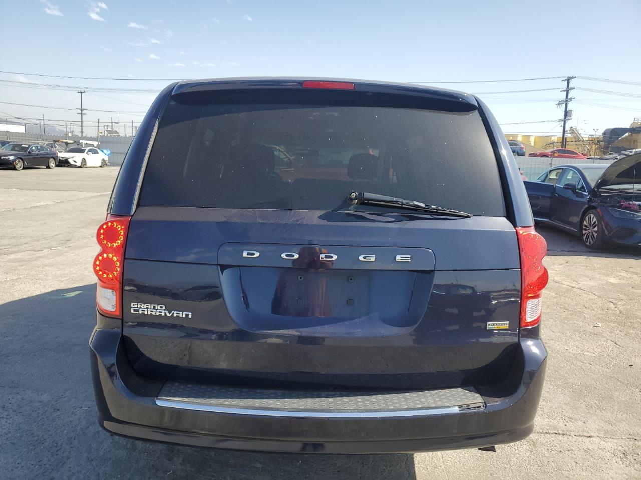 2016 Dodge Caravan - Image 6