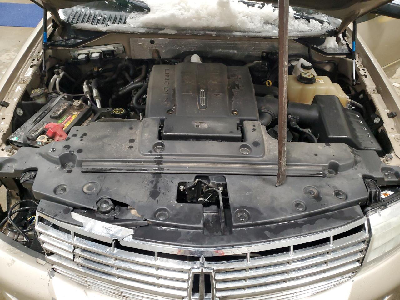 2008 Lincoln Navigator - Image 12