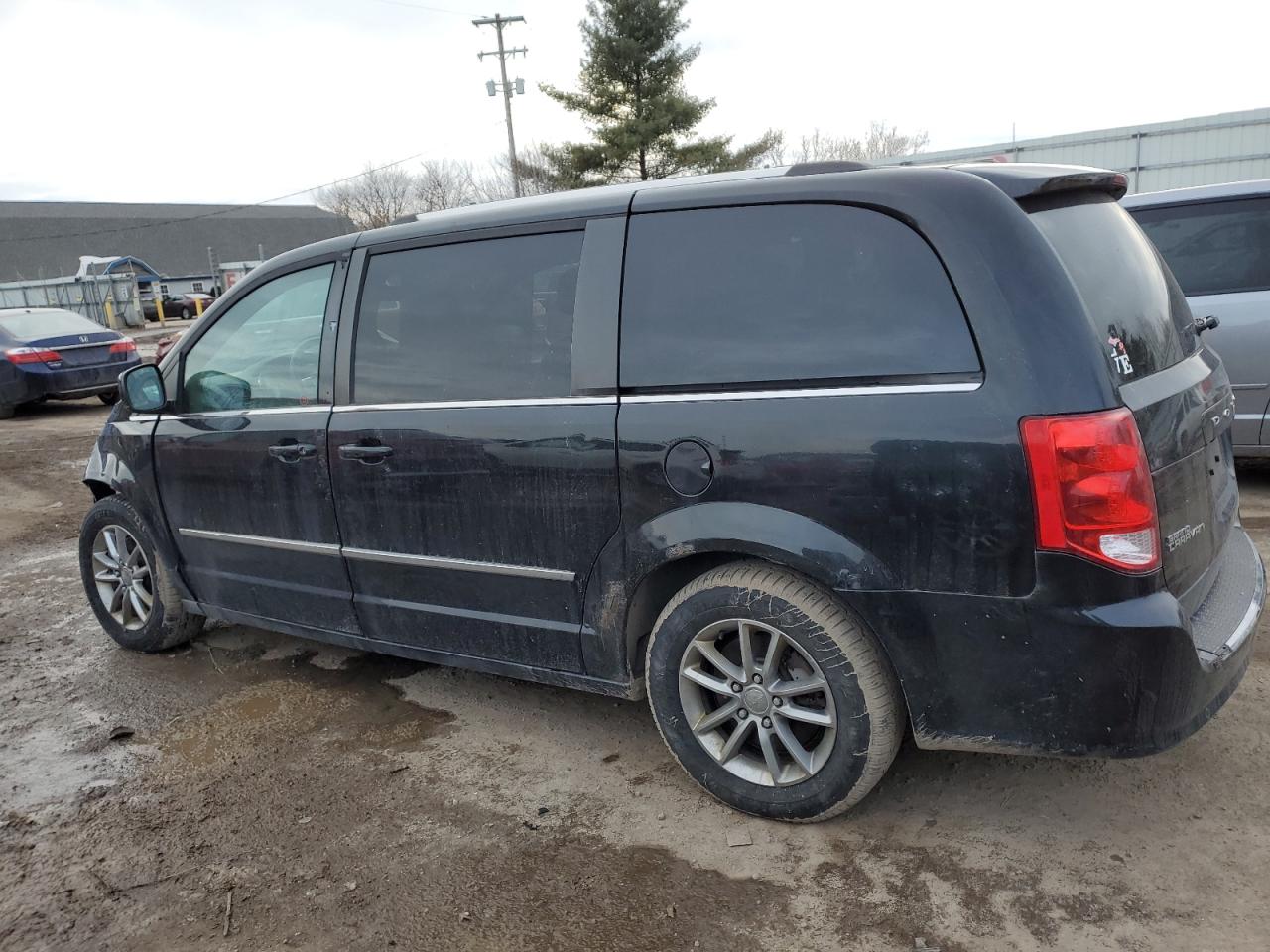 2014 Dodge Caravan - Image 2