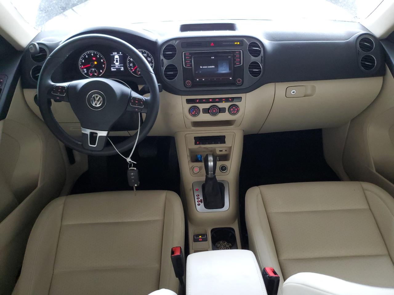 2017 Volkswagen Tiguan - Image 8
