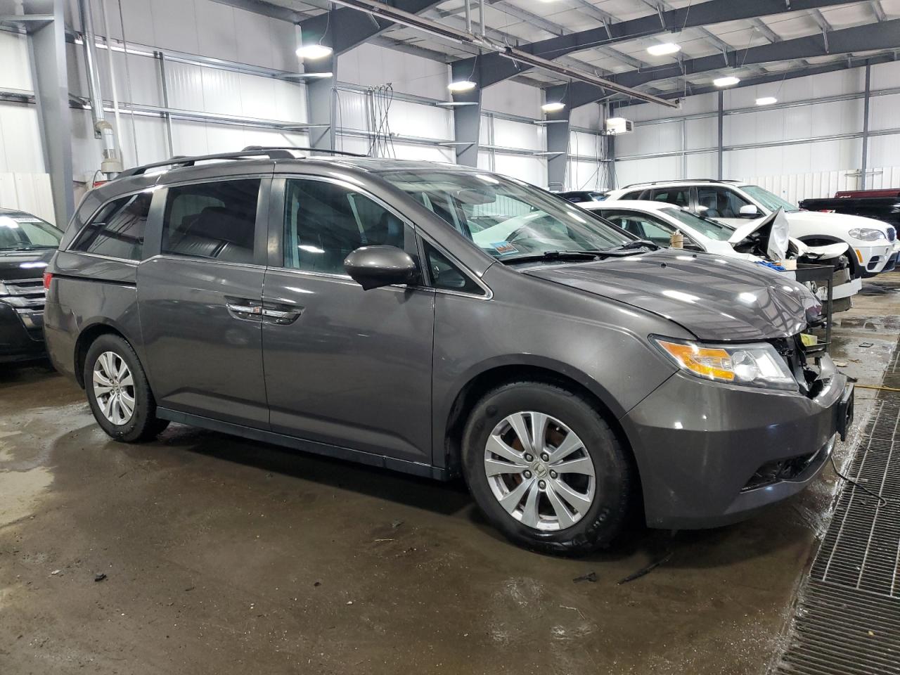 2015 Honda Odyssey - Image 4