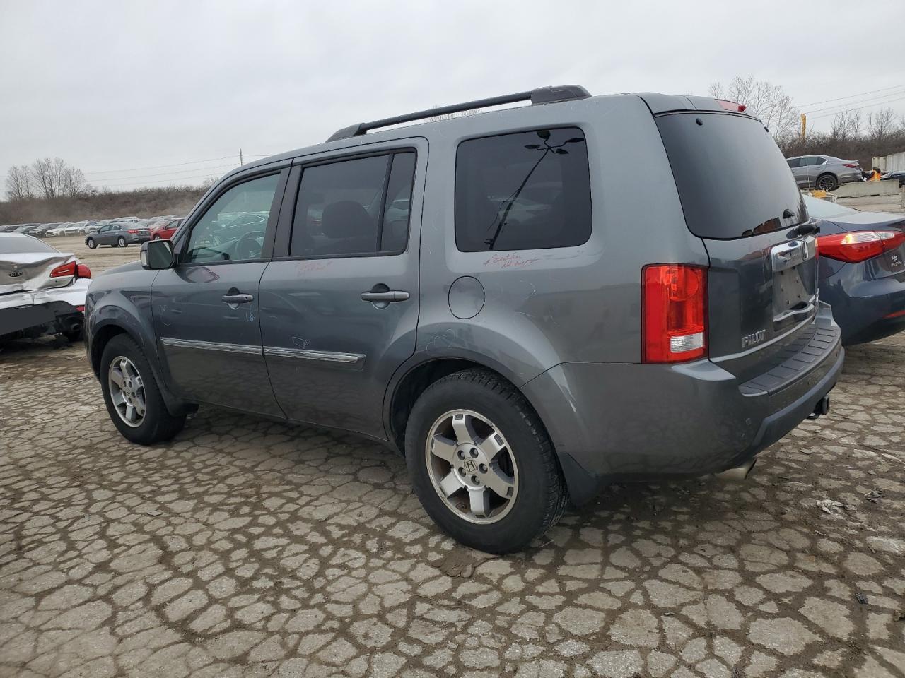 2011 Honda Pilot - Image 2