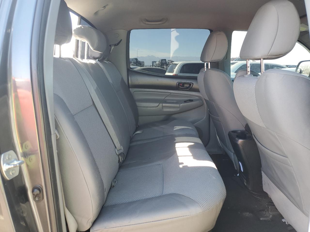 2012 Toyota Tacoma - Image 10