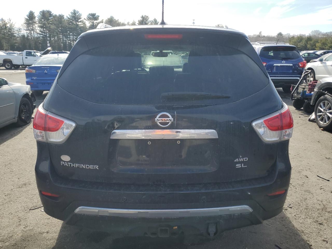 2013 Nissan Pathfinder - Image 6