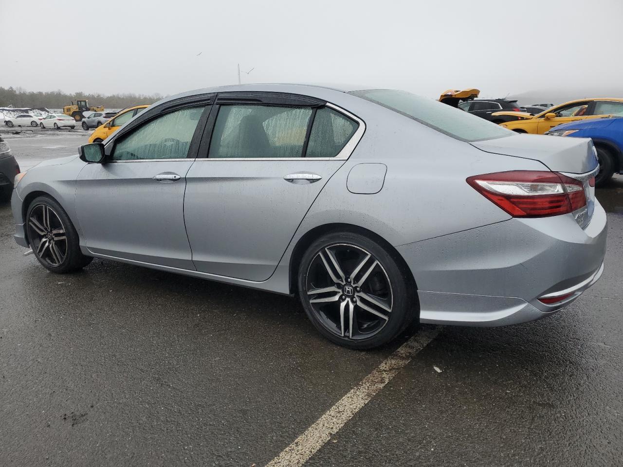 2016 Honda Accord - Image 2