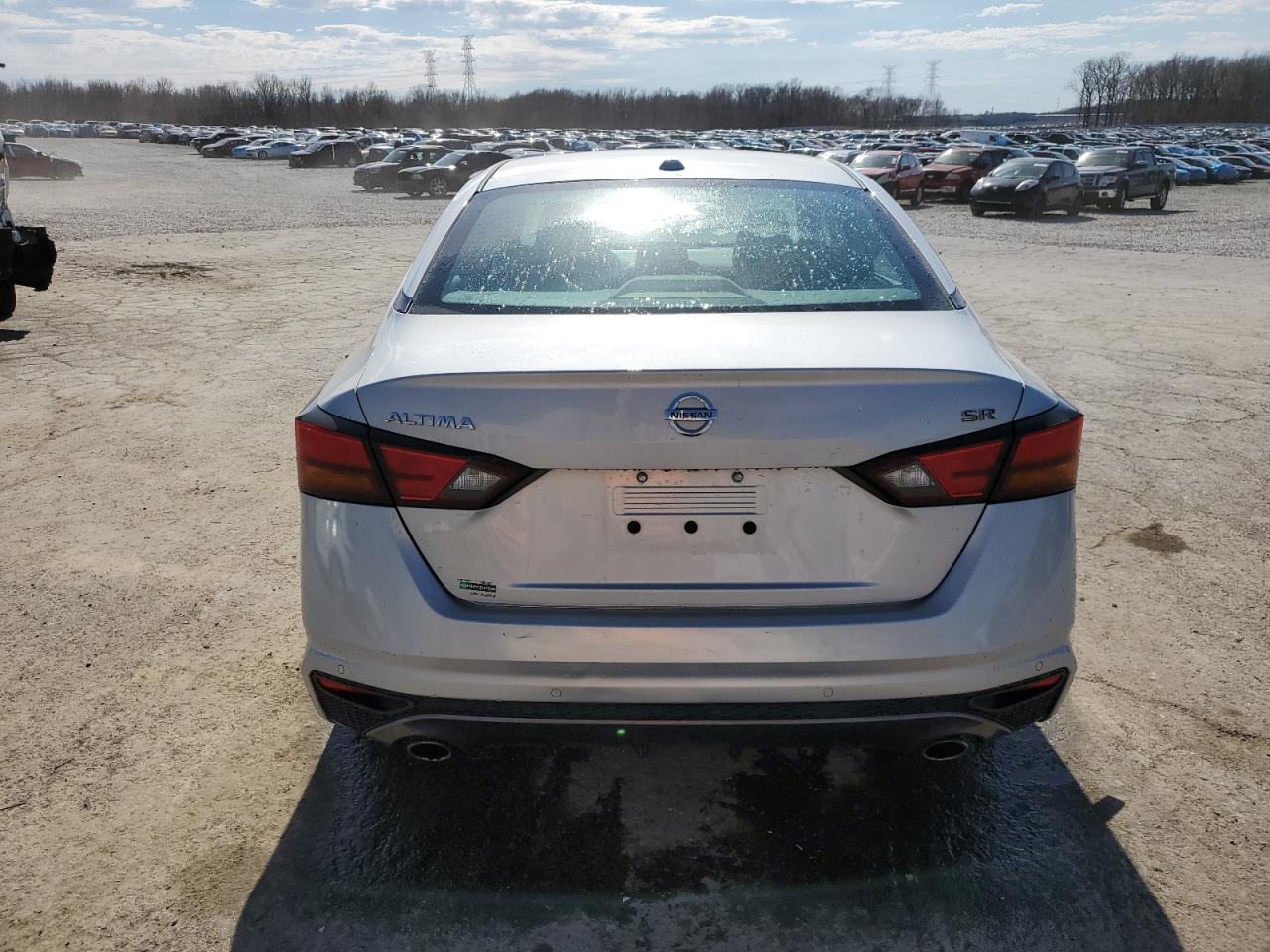 2021 Nissan Altima - Image 6