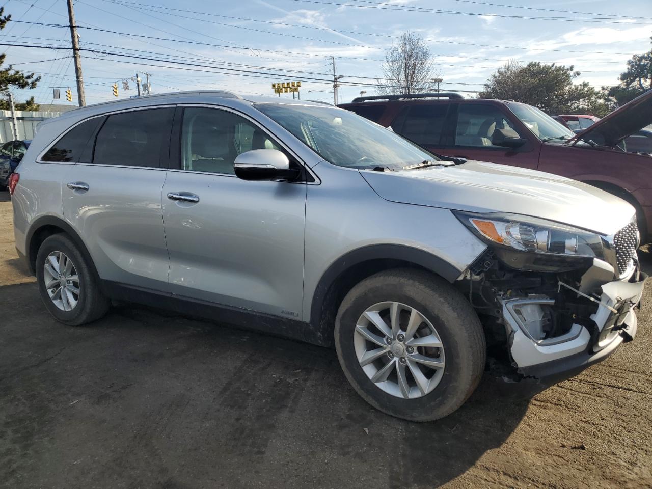 2017 Kia Sorento - Image 4