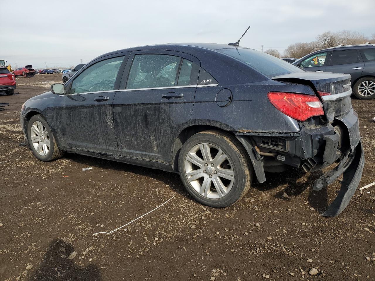 2012 Chrysler 200 - Image 2