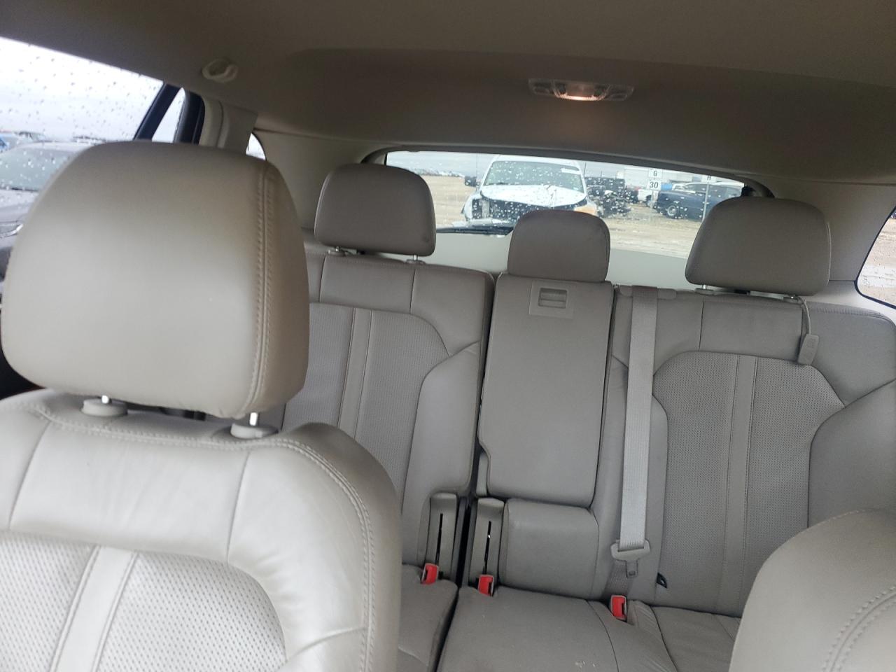 2013 Lincoln MKX - Image 10