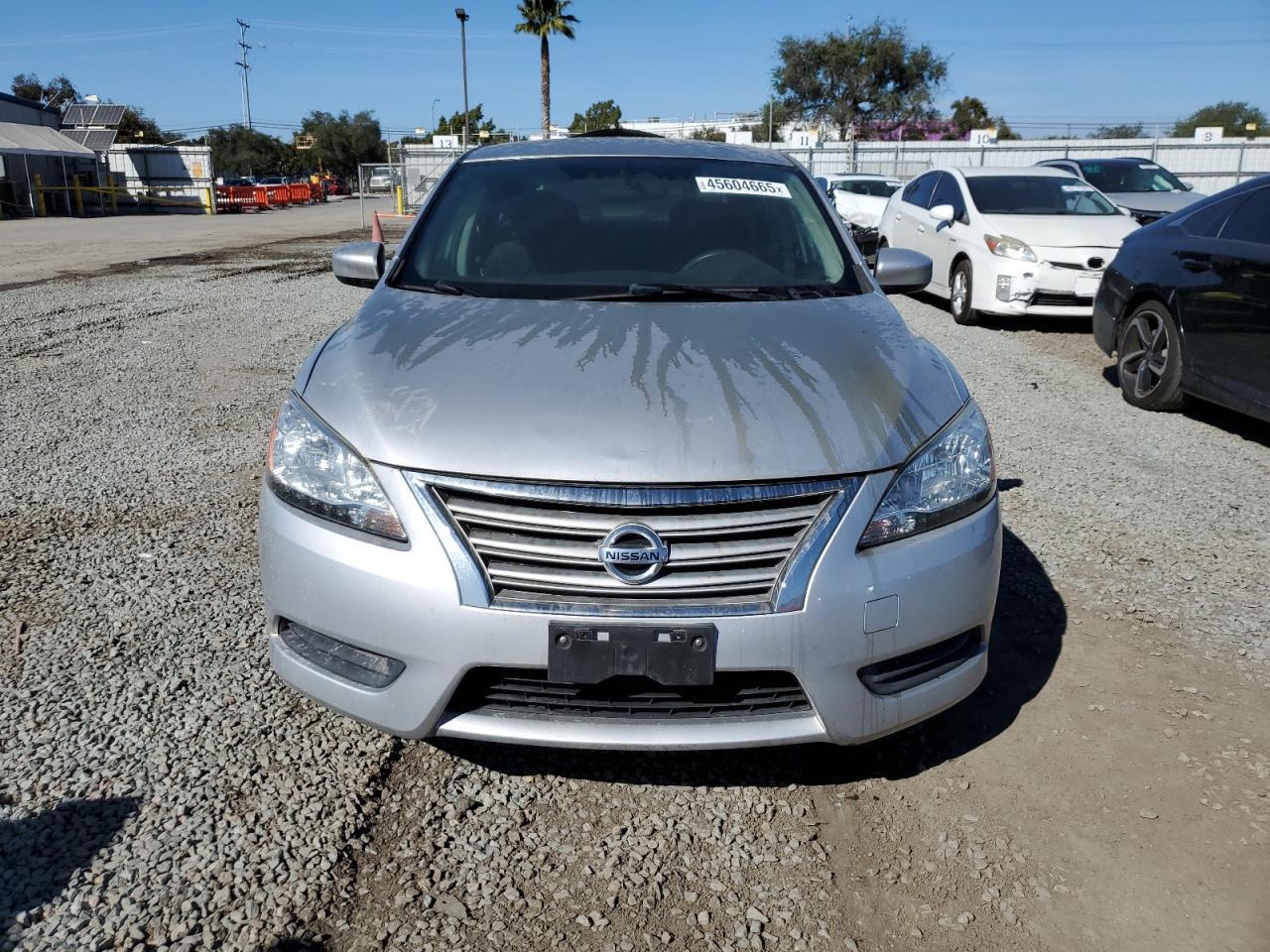 2015 Nissan Sentra - Image 5