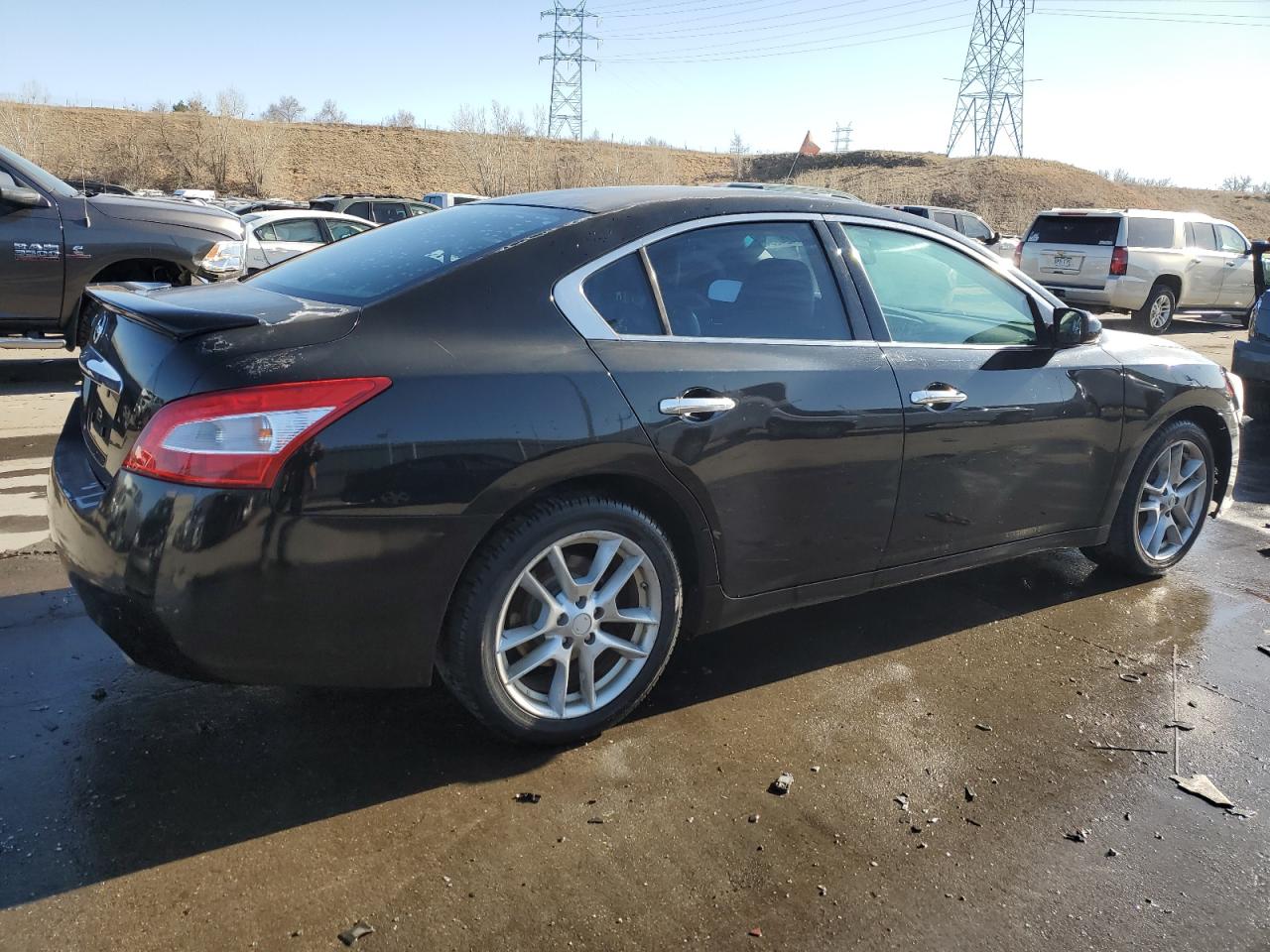 2010 Nissan Maxima - Image 3