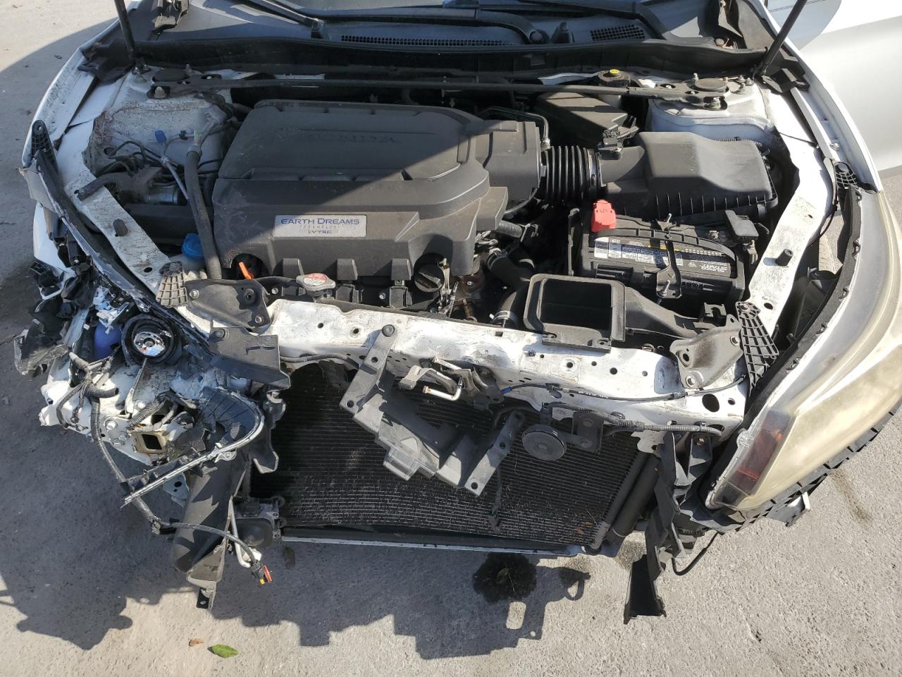 2015 Honda Accord - Image 13
