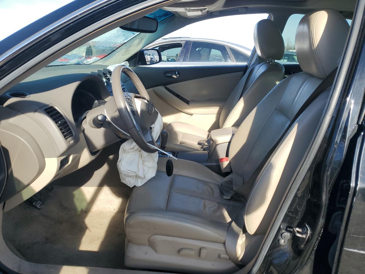 2010 Nissan Altima - Image 7