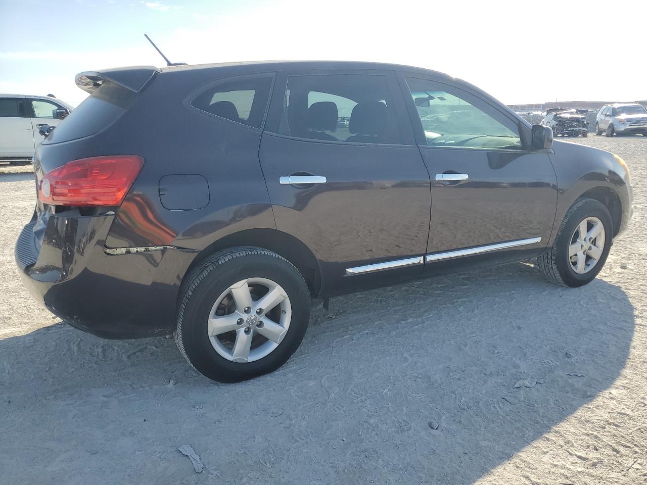 2013 Nissan Rogue - Image 3