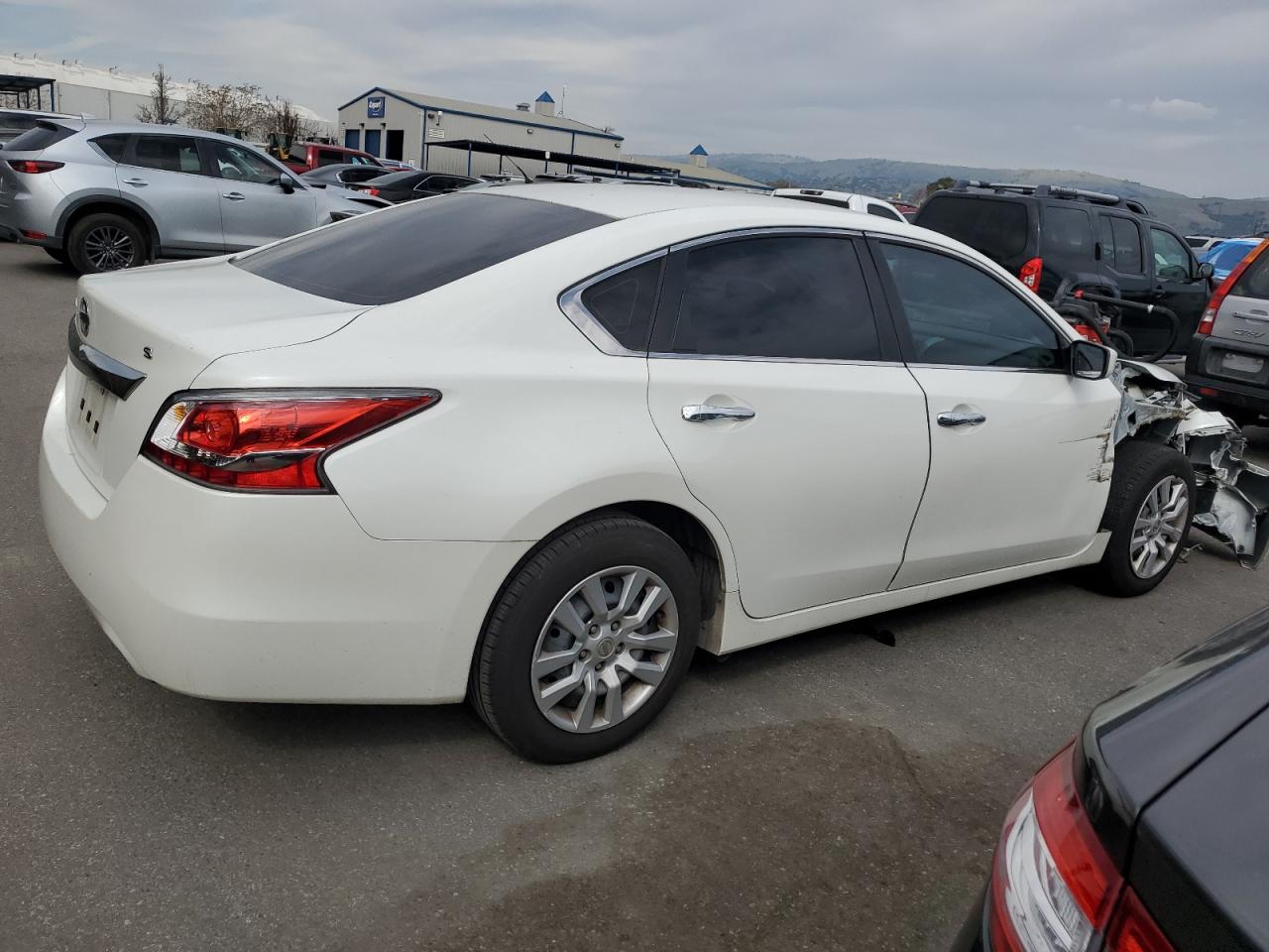 2015 Nissan Altima - Image 3