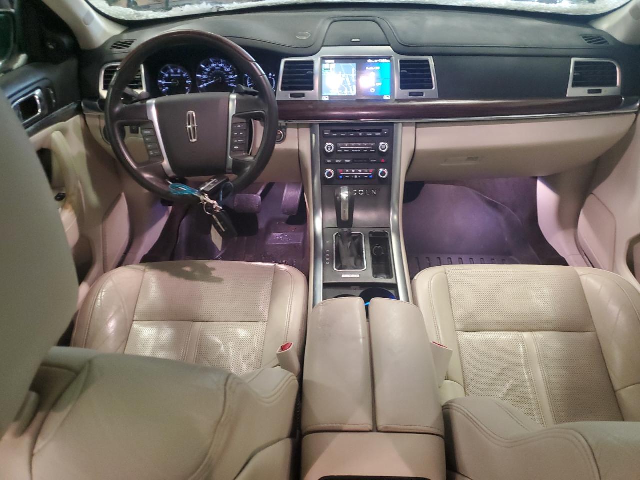 2012 Lincoln MKS - Image 8