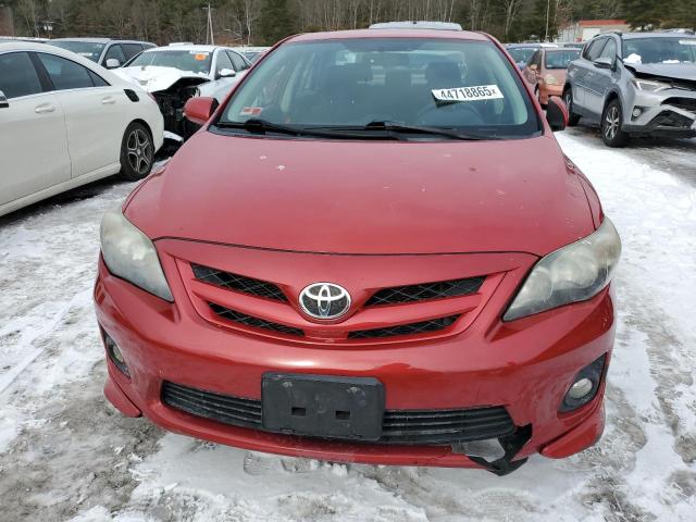  TOYOTA COROLLA 2013 Красный