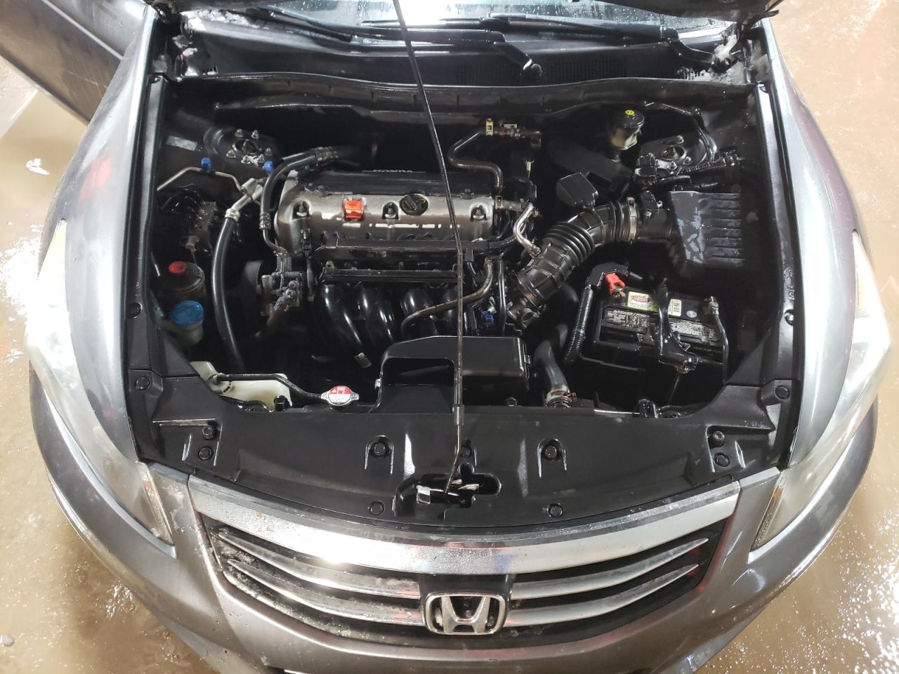 2012 Honda Accord - Image 11