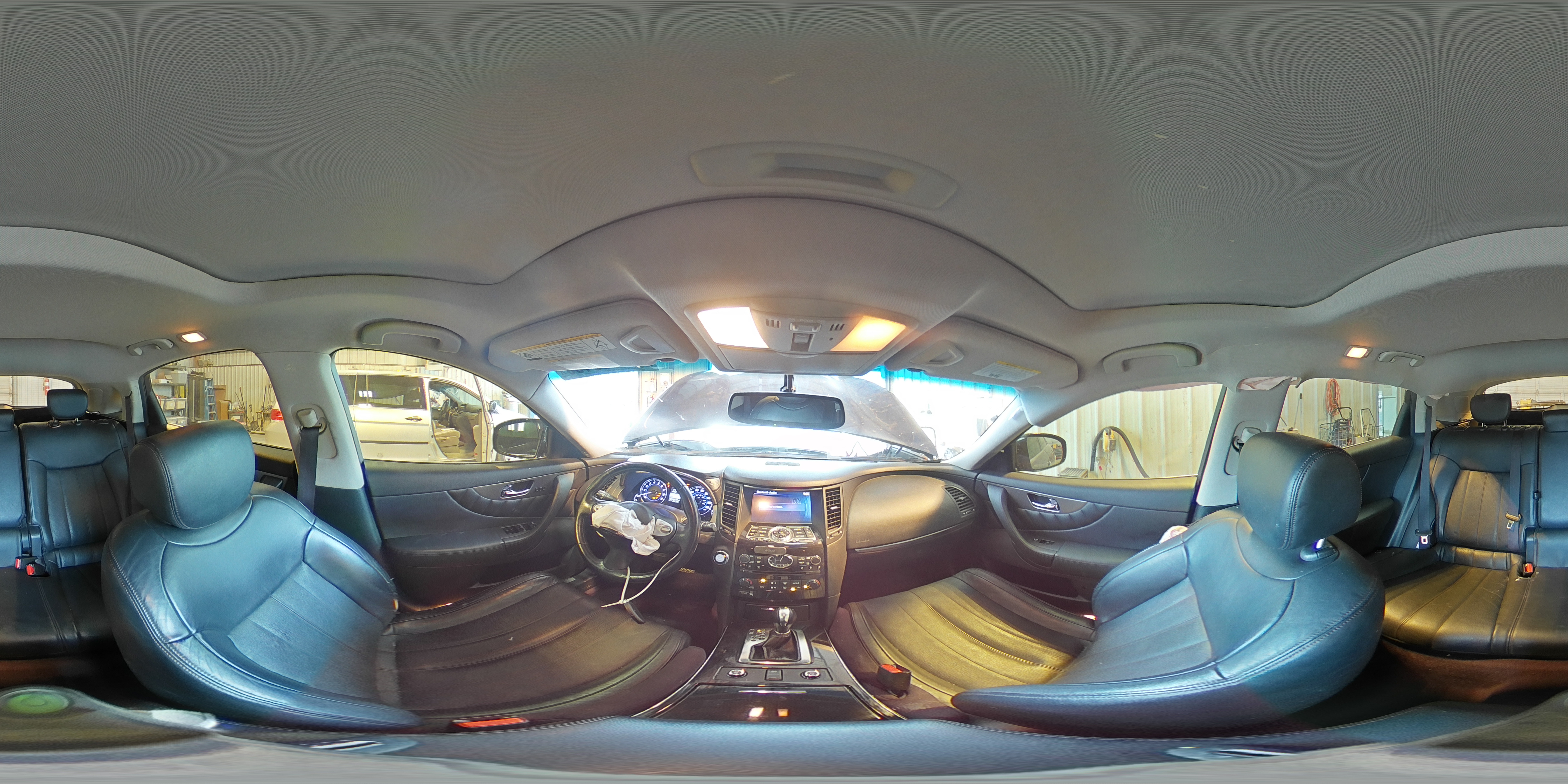 2016 Infiniti QX70 - Image 14