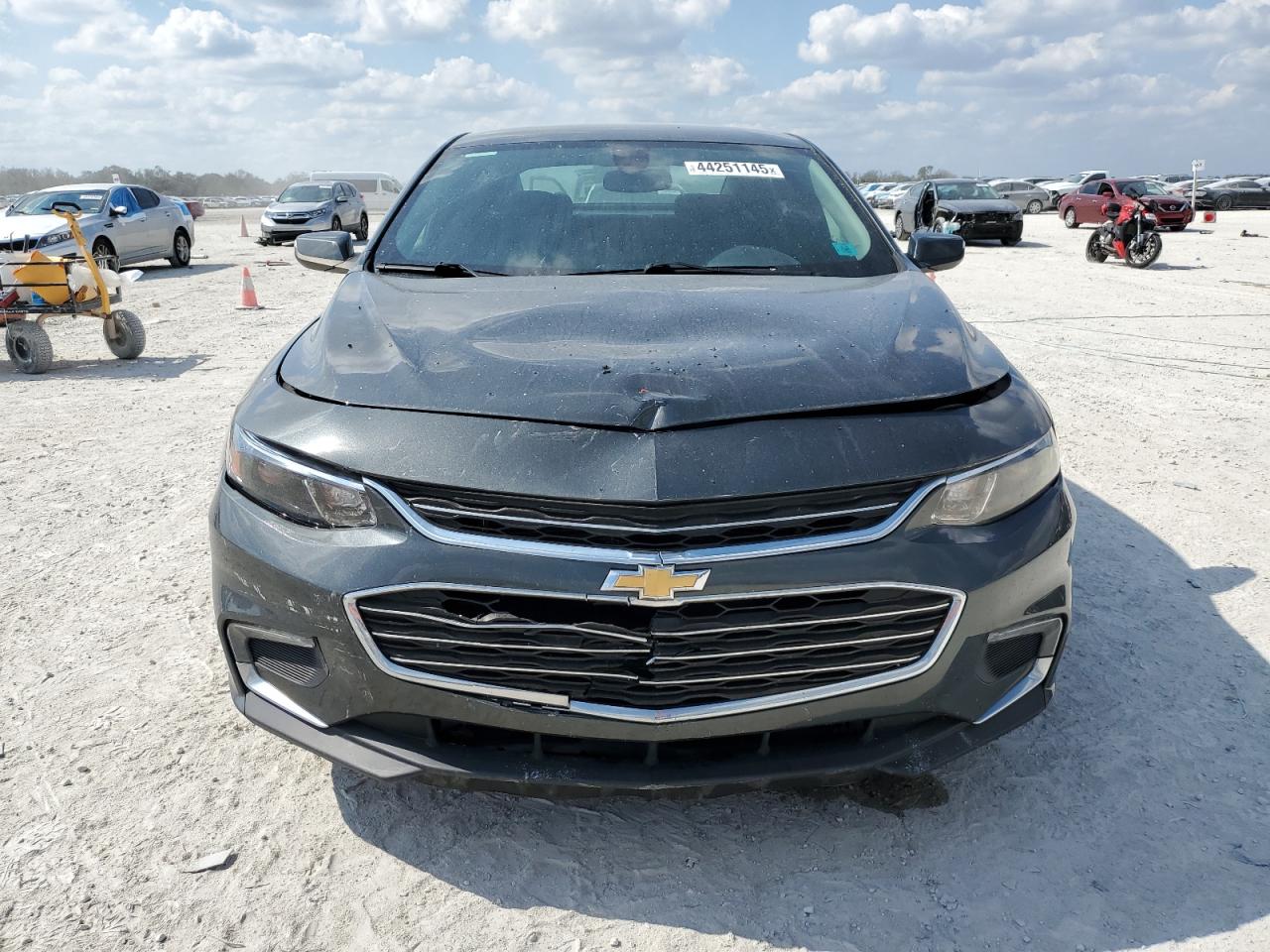 2017 Chevrolet Malibu - Image 5