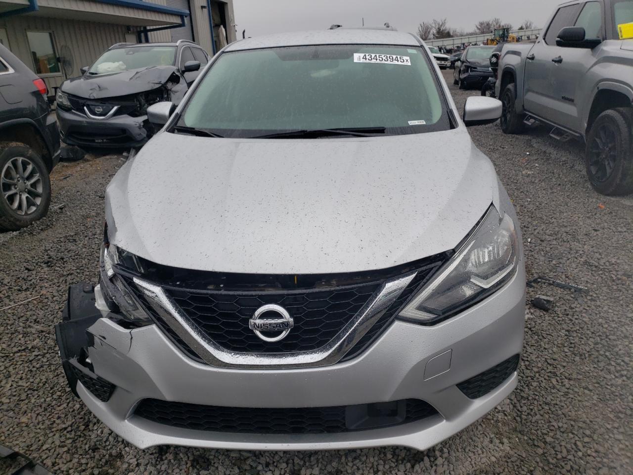 2019 Nissan Sentra - Image 5